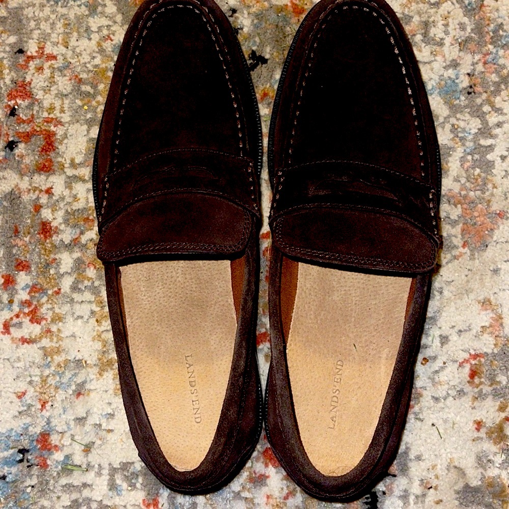 Men’s Lands End Suede Brown Penny Loafers! Size 9! Great condition!